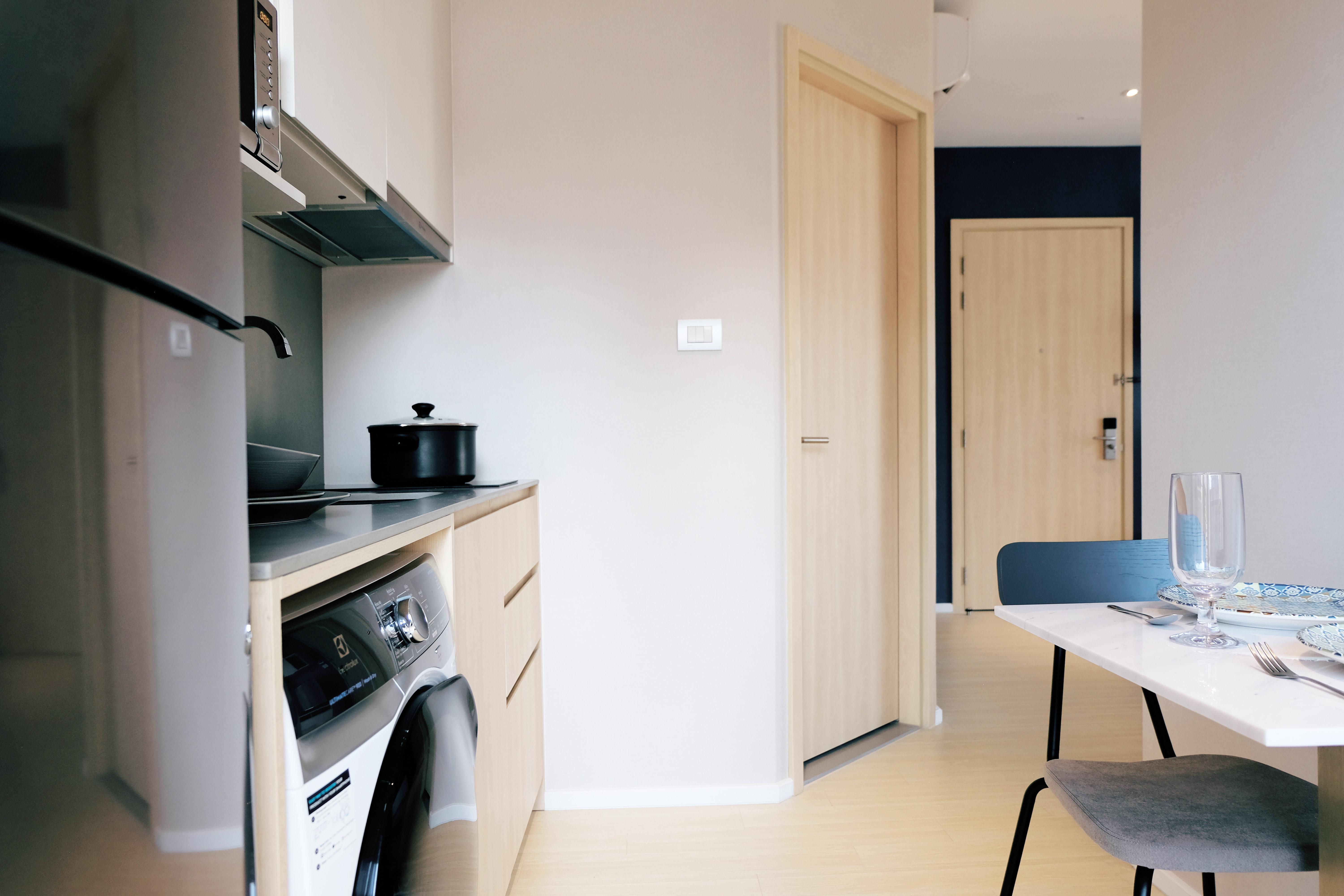 Sindhorn Midtown Hotel Bangkok, Vignette Collection By Ihg Exterior photo A typical apartment