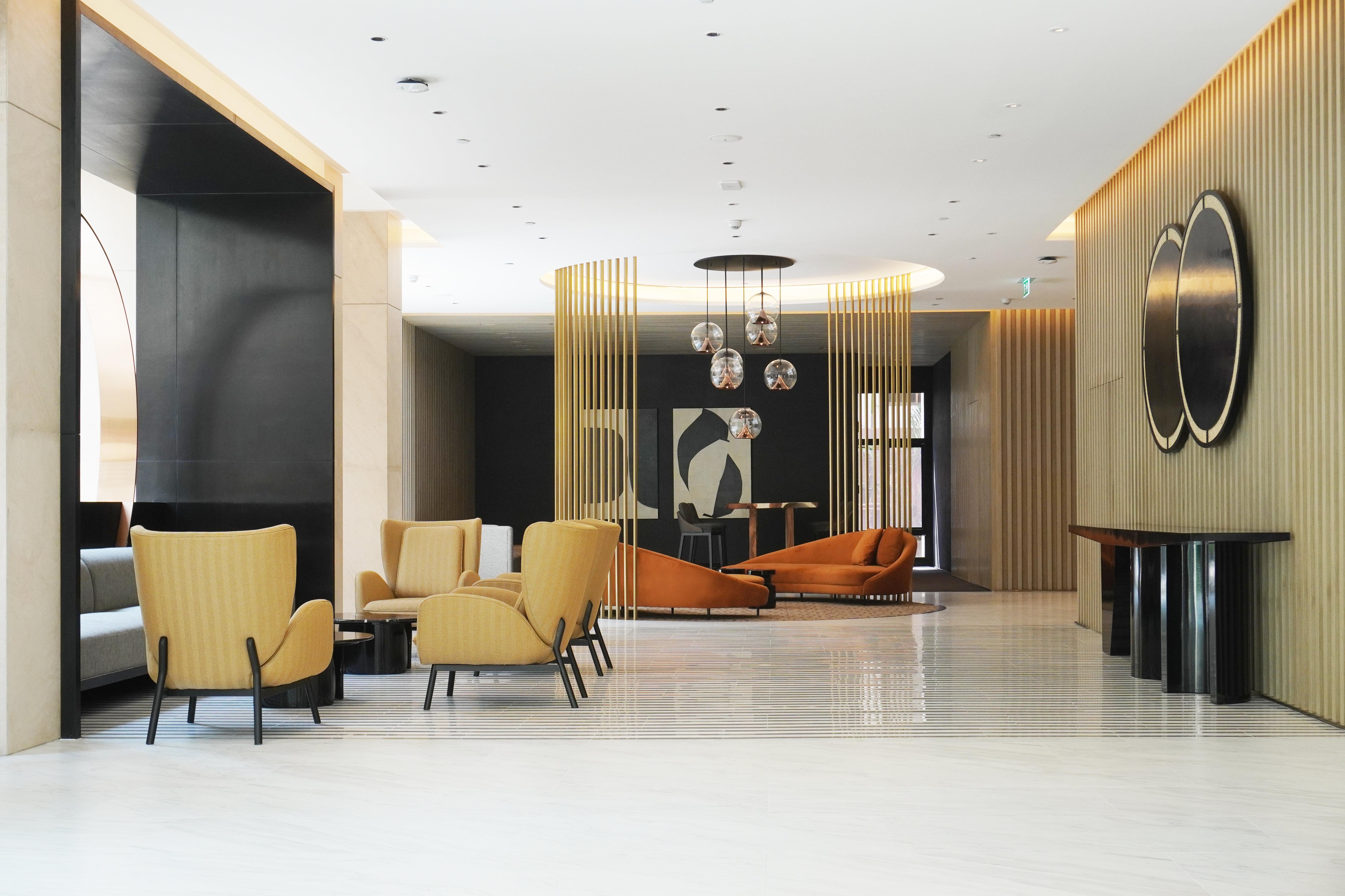 Sindhorn Midtown Hotel Bangkok, Vignette Collection By Ihg Exterior photo The lobby of the hotel