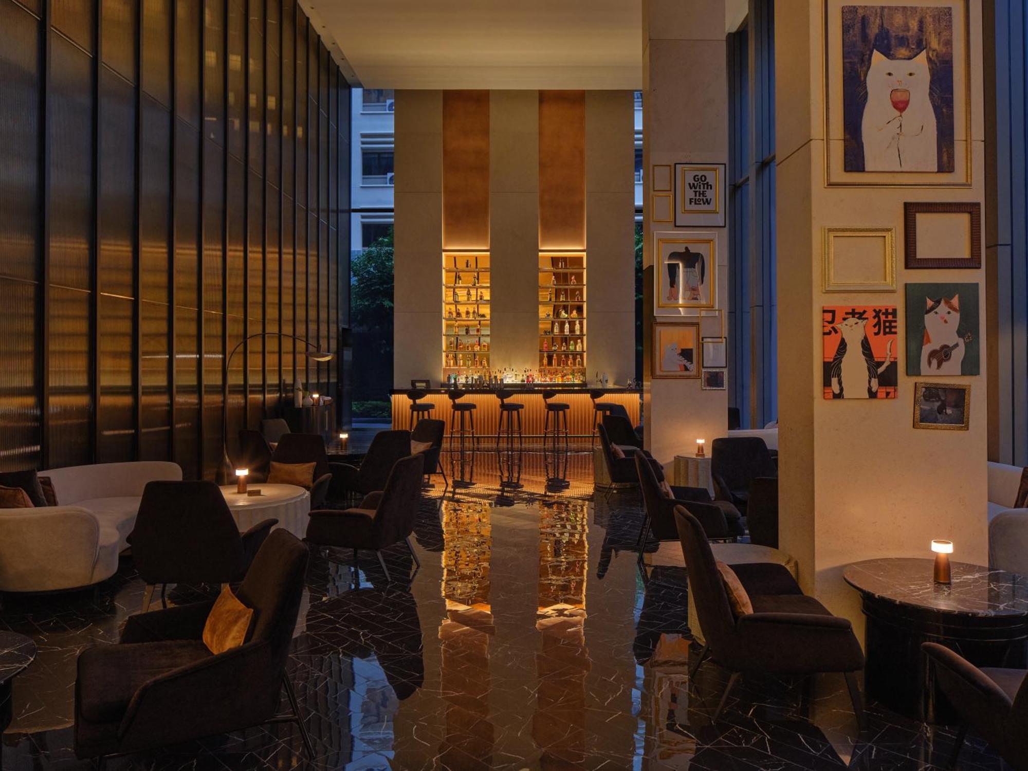 Sindhorn Midtown Hotel Bangkok, Vignette Collection By Ihg Exterior photo The Bar