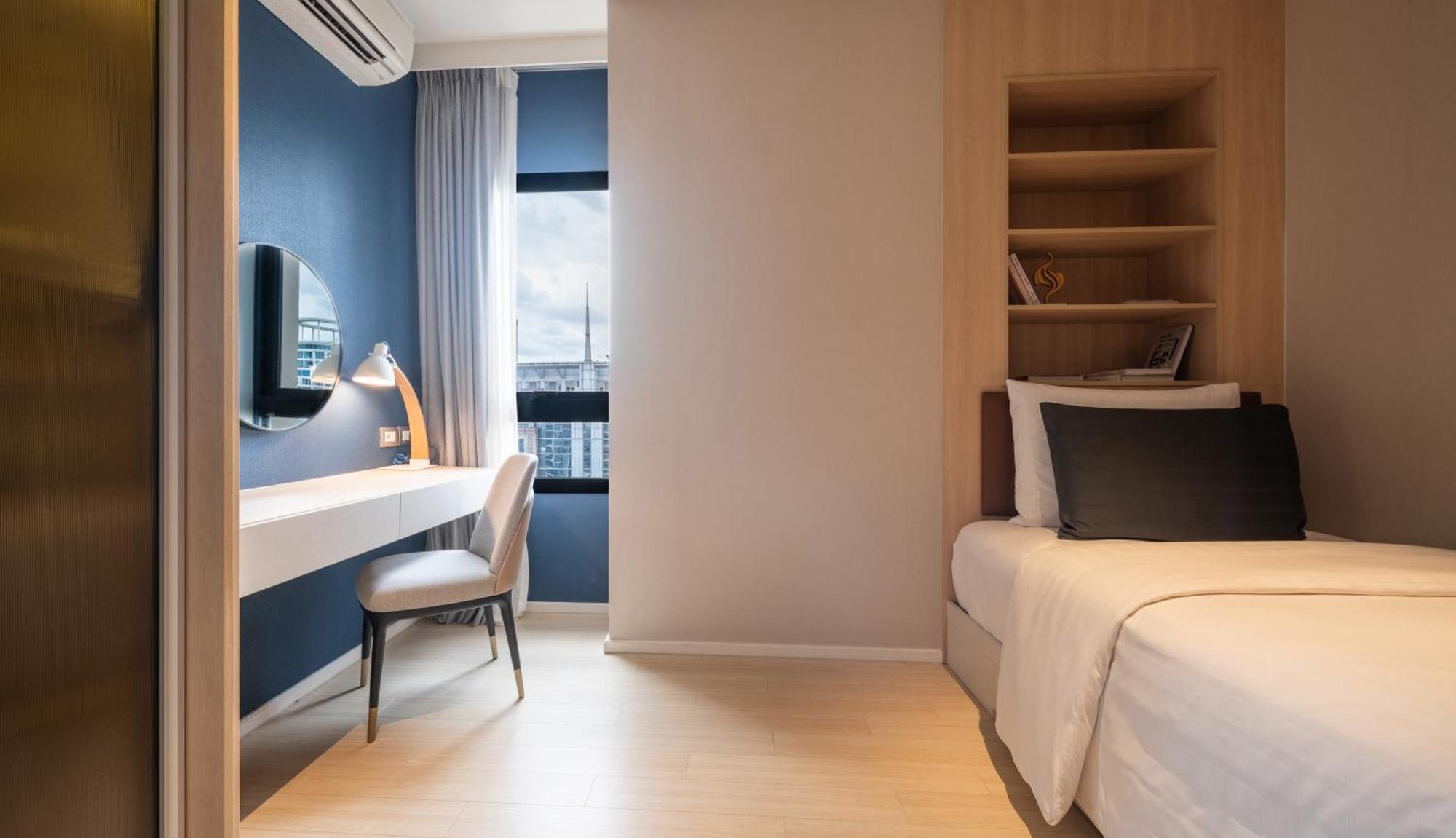 Sindhorn Midtown Hotel Bangkok, Vignette Collection By Ihg Exterior photo A bedroom at the hotel